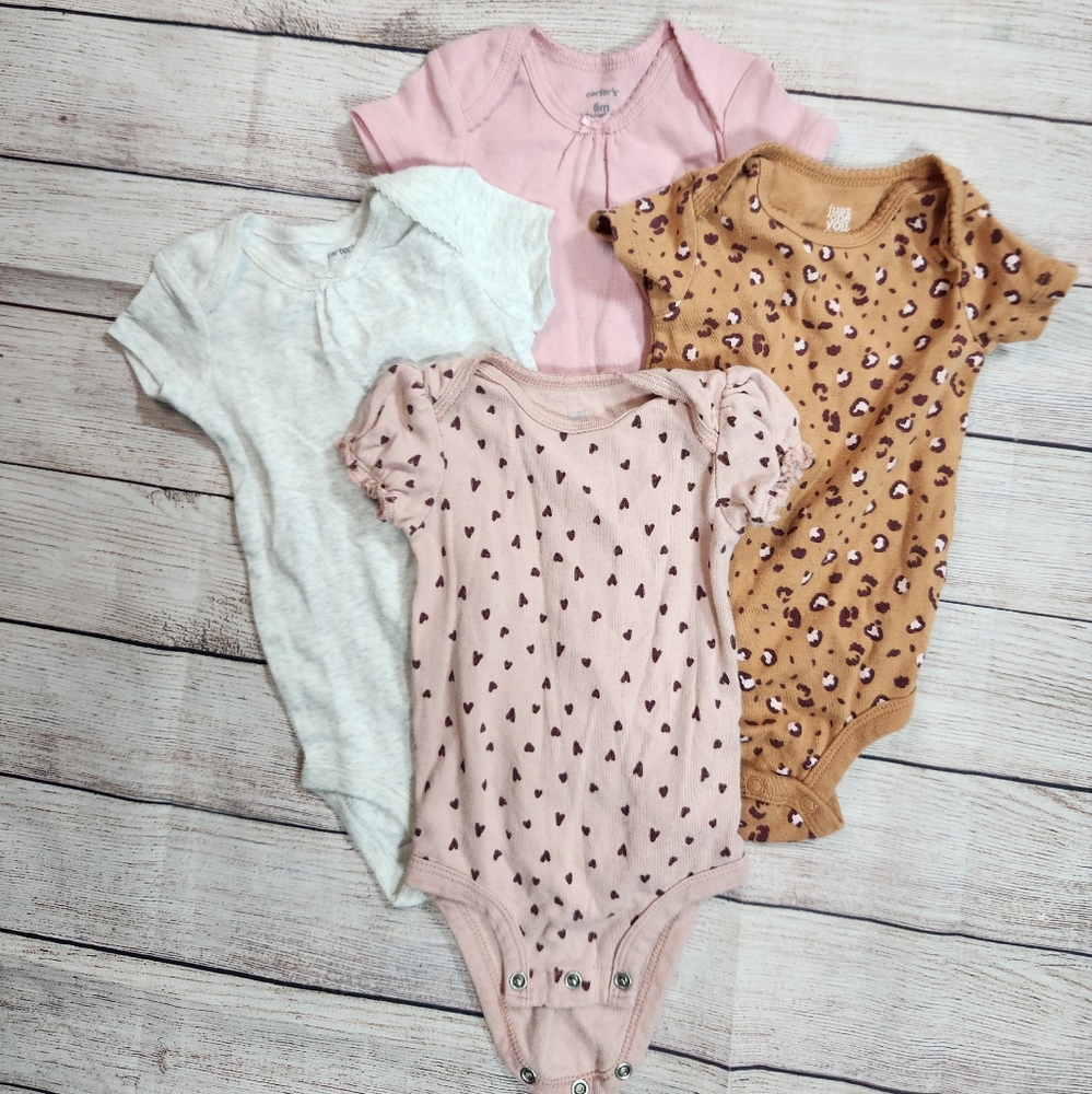4 onesie lot. size 6 months